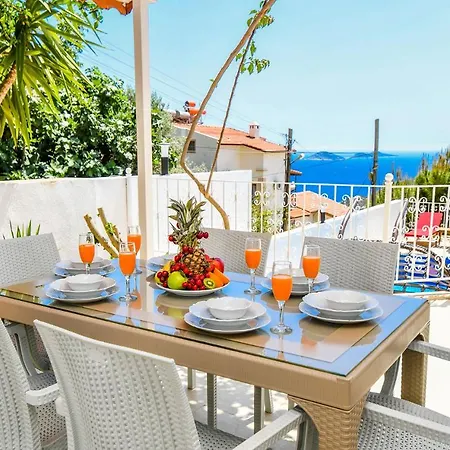 Villa White Dream *